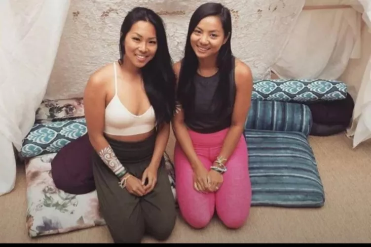 Left or right? by Roadrunner0643