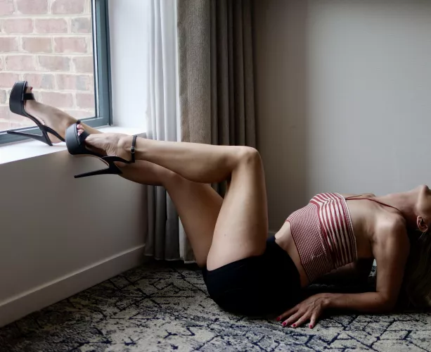 Love the natural light by Charlotte-Milf