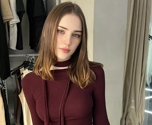 Mary Amber by qwer5r