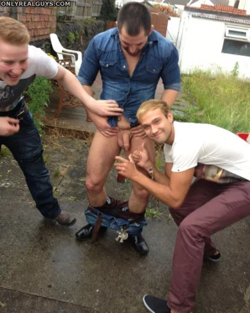 Pose for the camera by Remarkable_Bicycle36