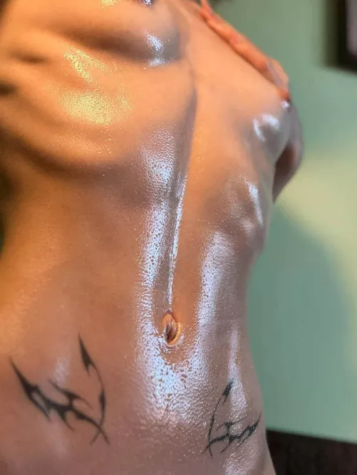 Skinny and bare, feeling beautiful in my own skin by Isla_Lucinda