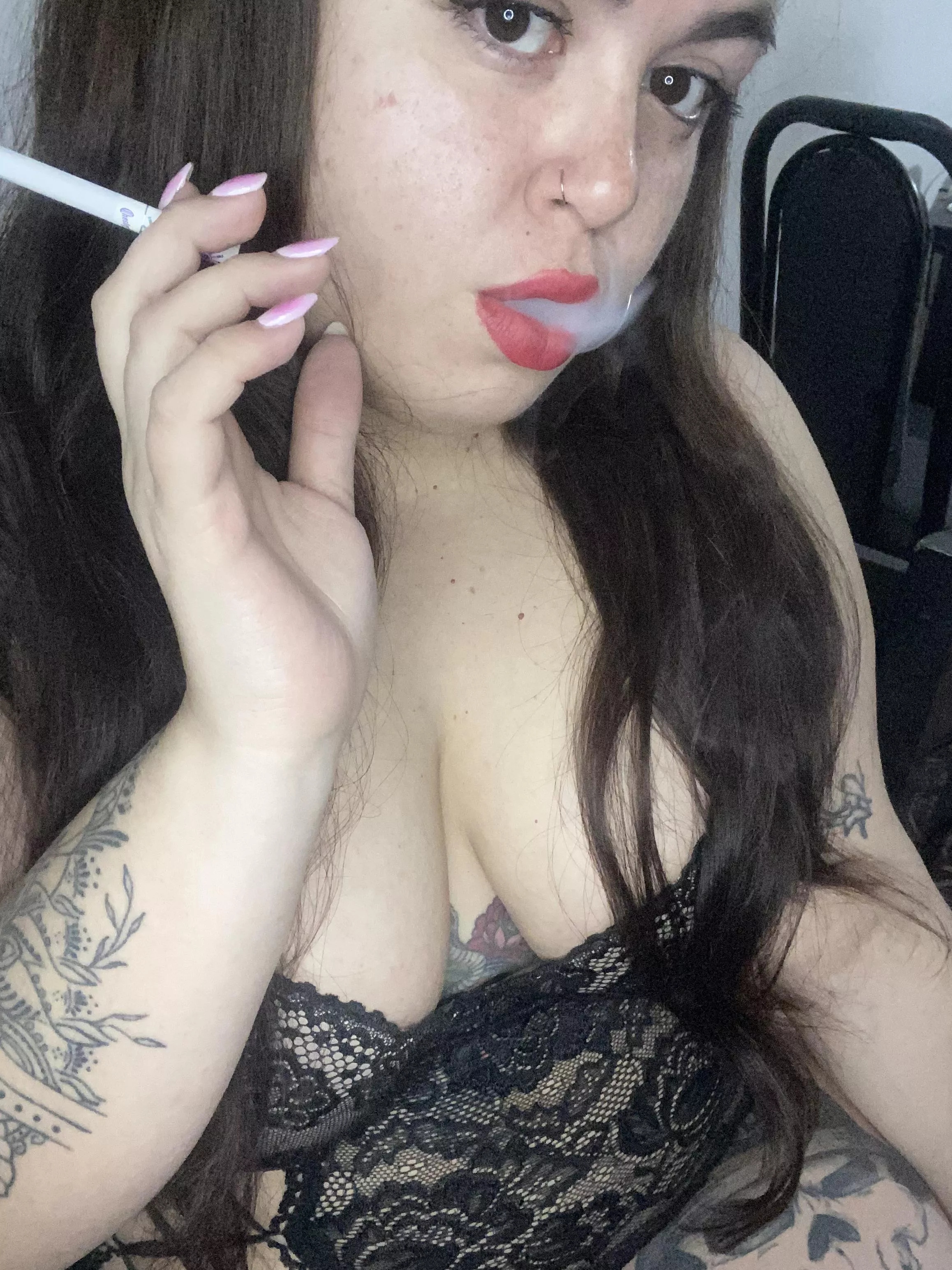 Smoke with me posted by giannavanucci