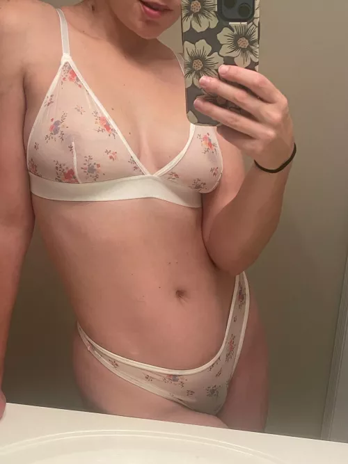 Baby, I am your fun size by StilettoFootprints