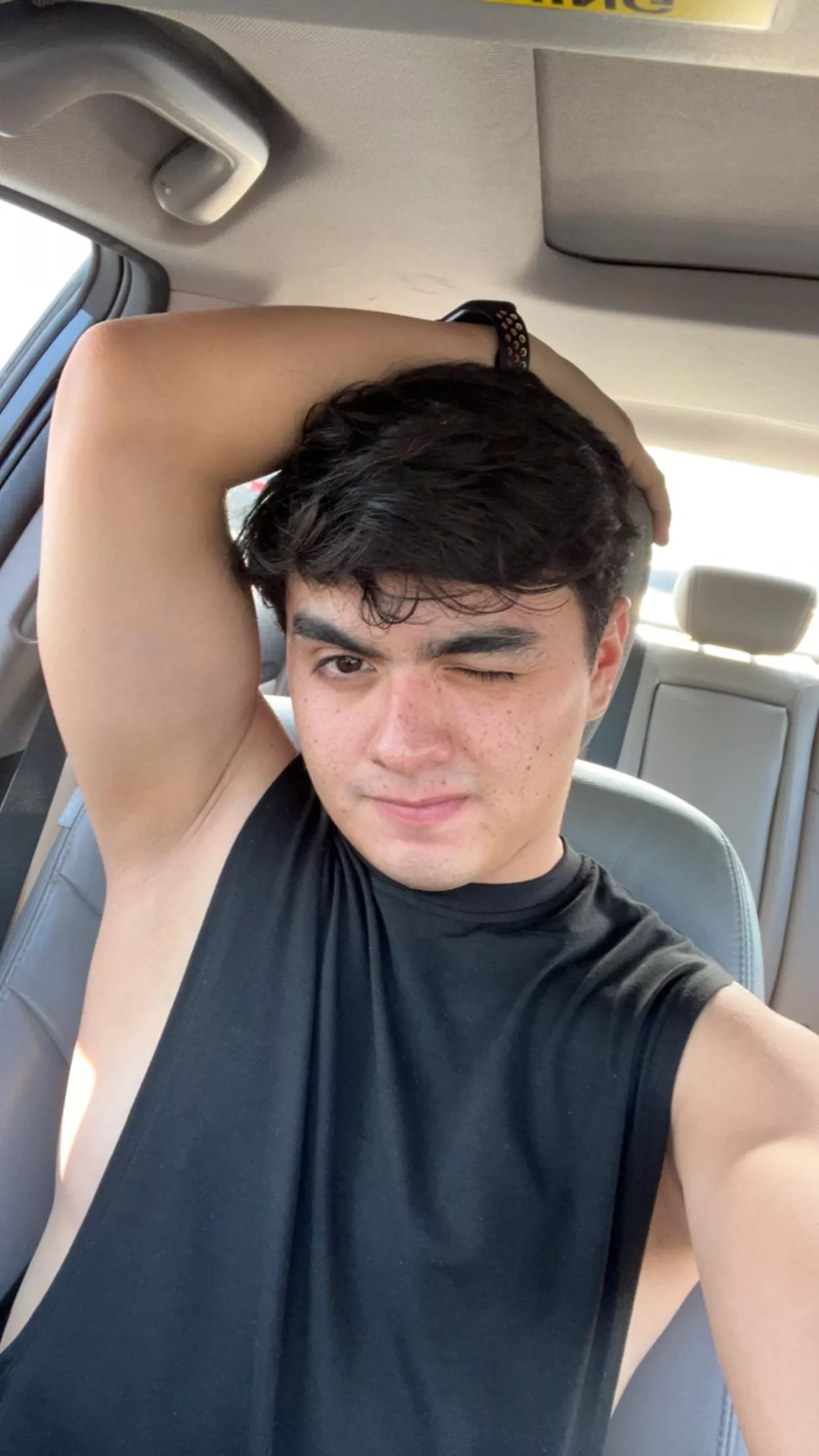 Can’t grow hair on my pits 🥹 posted by Every_Weight4120