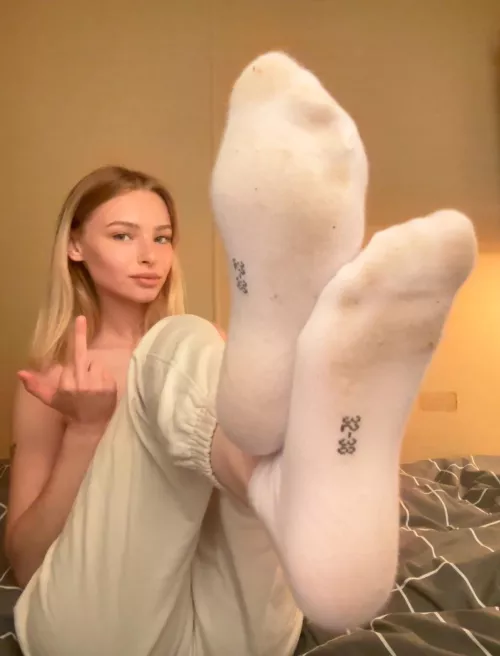 don’t even try to resist  by kissmyfruityfeet