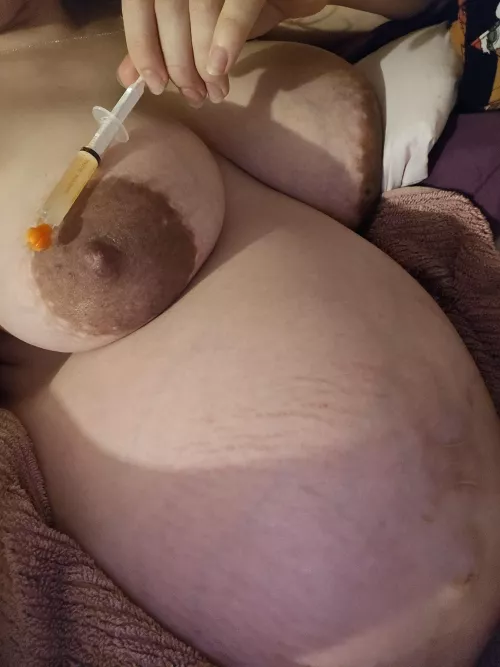 Expressing colostrum to pass the time [41+5]  by impatient_carnation