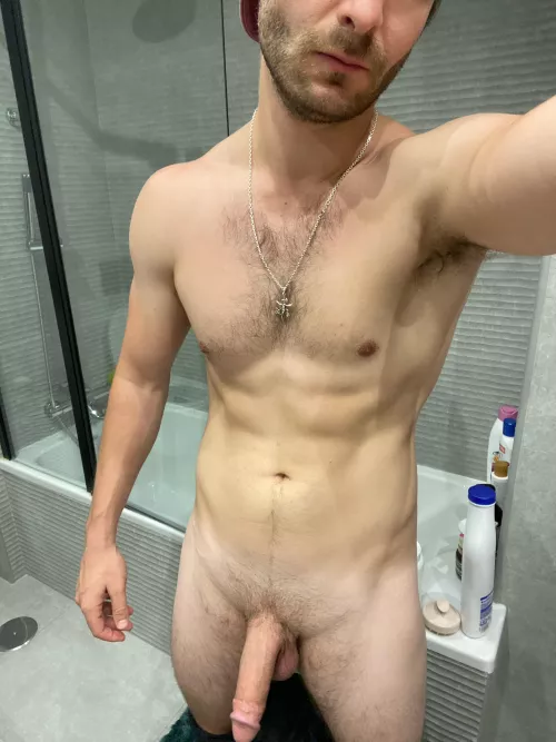 Feeling hat day vibes  by ApolloAstuto