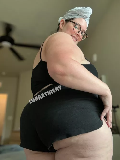 I heard you liked big butts by lunaxthicky
