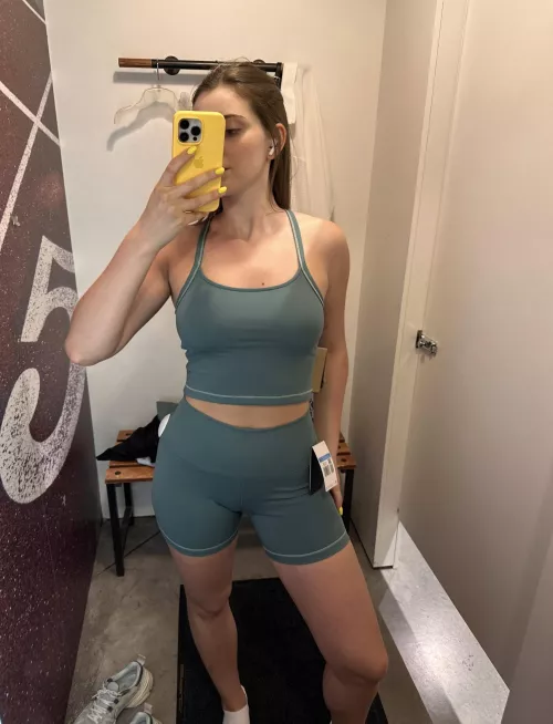 I love the cleavage this sports bra gives by BoomPumping