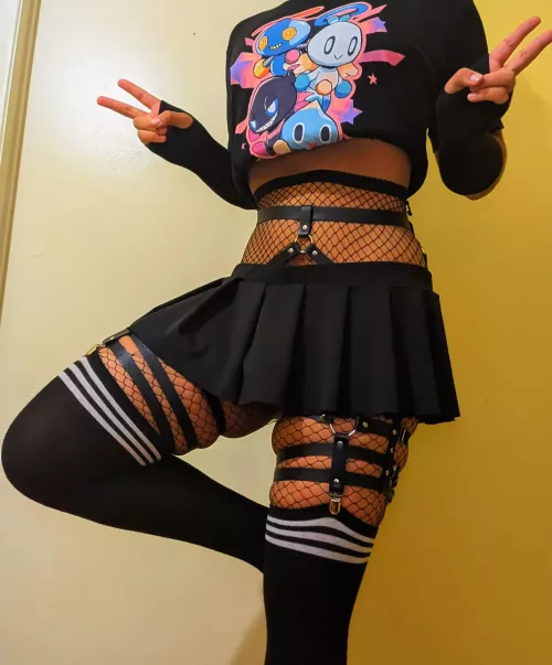 I'm back cuties :3 by Juicy_enby