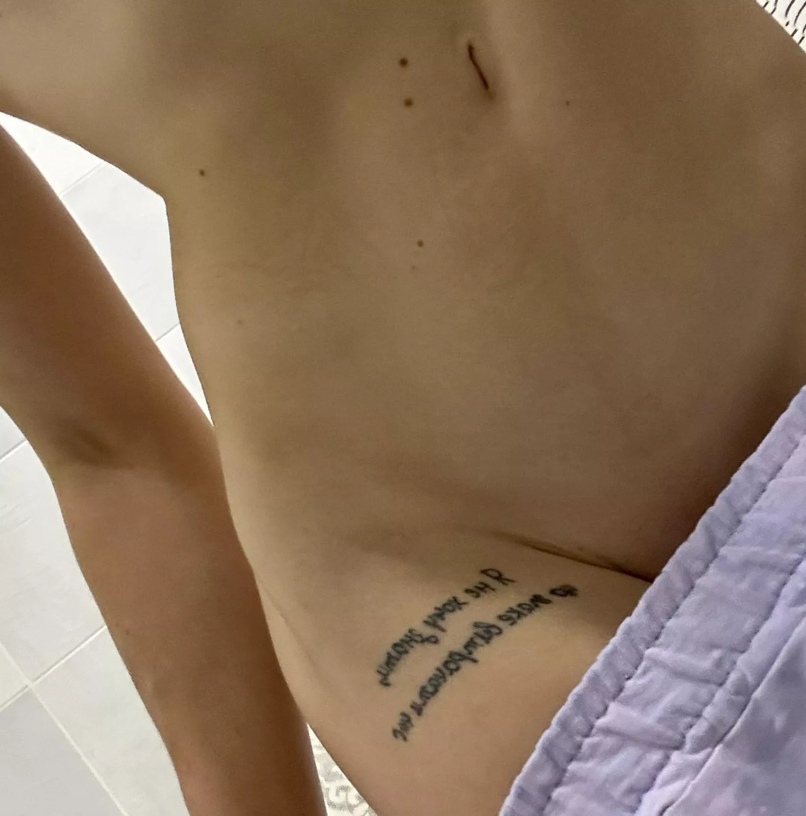 kiss every cell in my tummy until you get goosebumps posted by PurpleRainnss