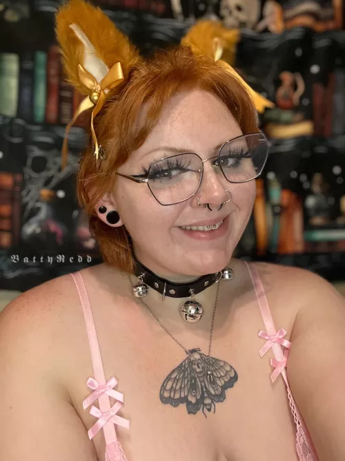 meow :3  by battyredd