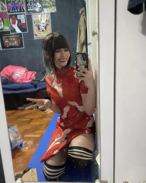 mom’s dress by xkyuone