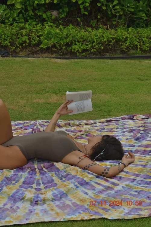 Read something naughty to me by TheCutestGirlEverX