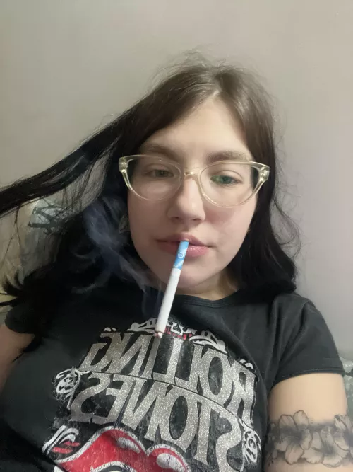 Shall we smoke a mentholated cigarette? by lailabnokk