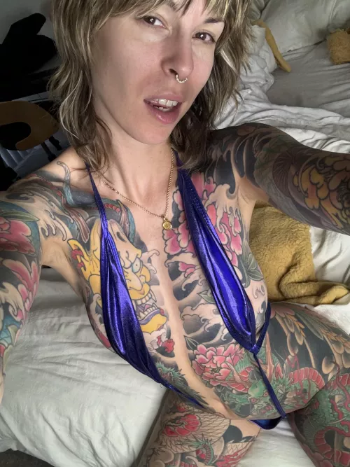 Showing you my “just woke up” look by kuzagirl