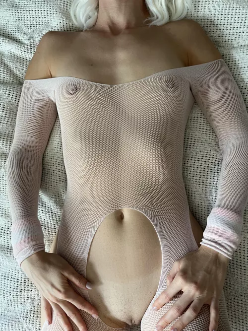 The stocking feels electric.  by theodora_plum