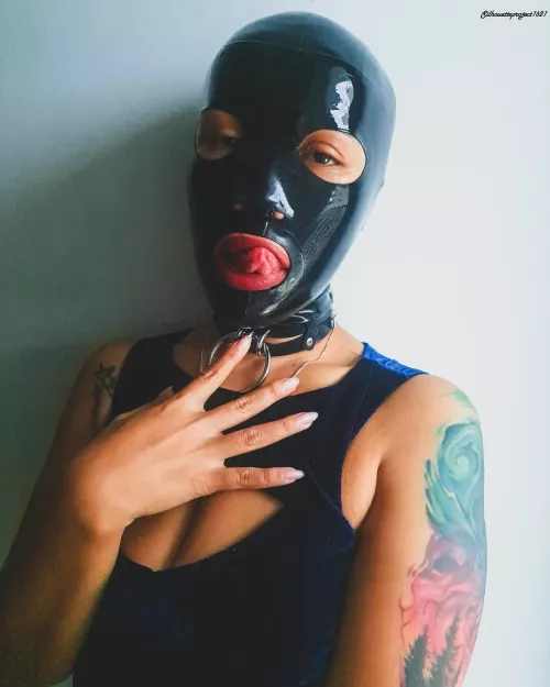 Time to go out  by Silhouette_Project