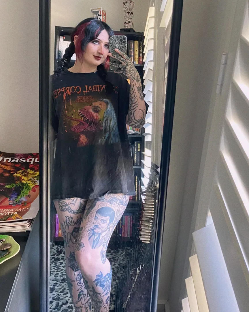 t-shirt & panties (the perfect outfit)  by ropesandchainss