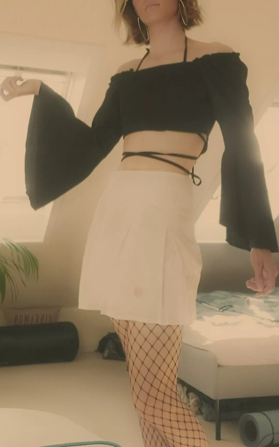 What do you guys think of this top, I absolutely love ittt ૮⸝⸝> ̫ <⸝⸝ ა posted by Poison-Avery