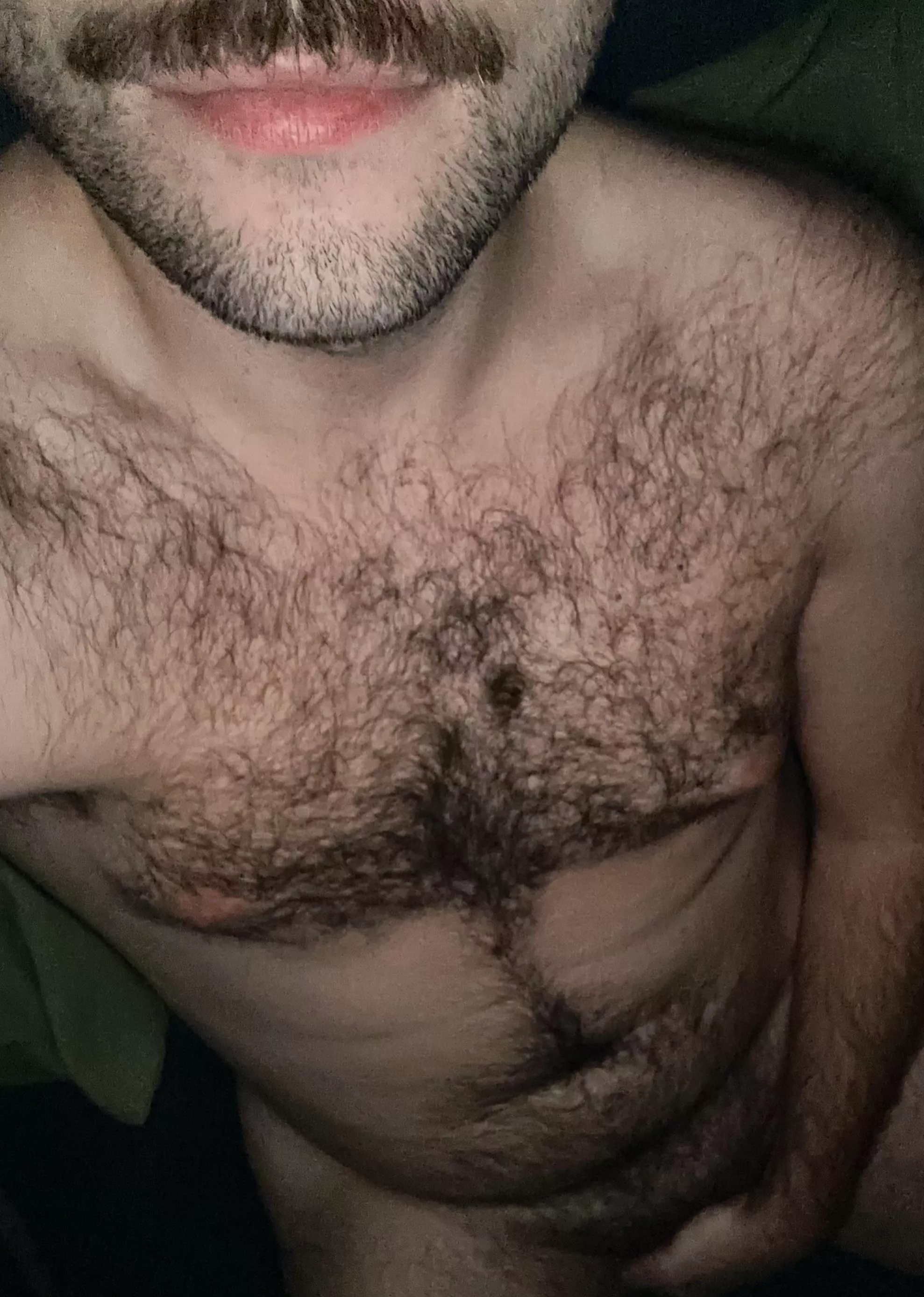 28 Fit guys add Rdavid7272 posted by Electrical-Monitor86