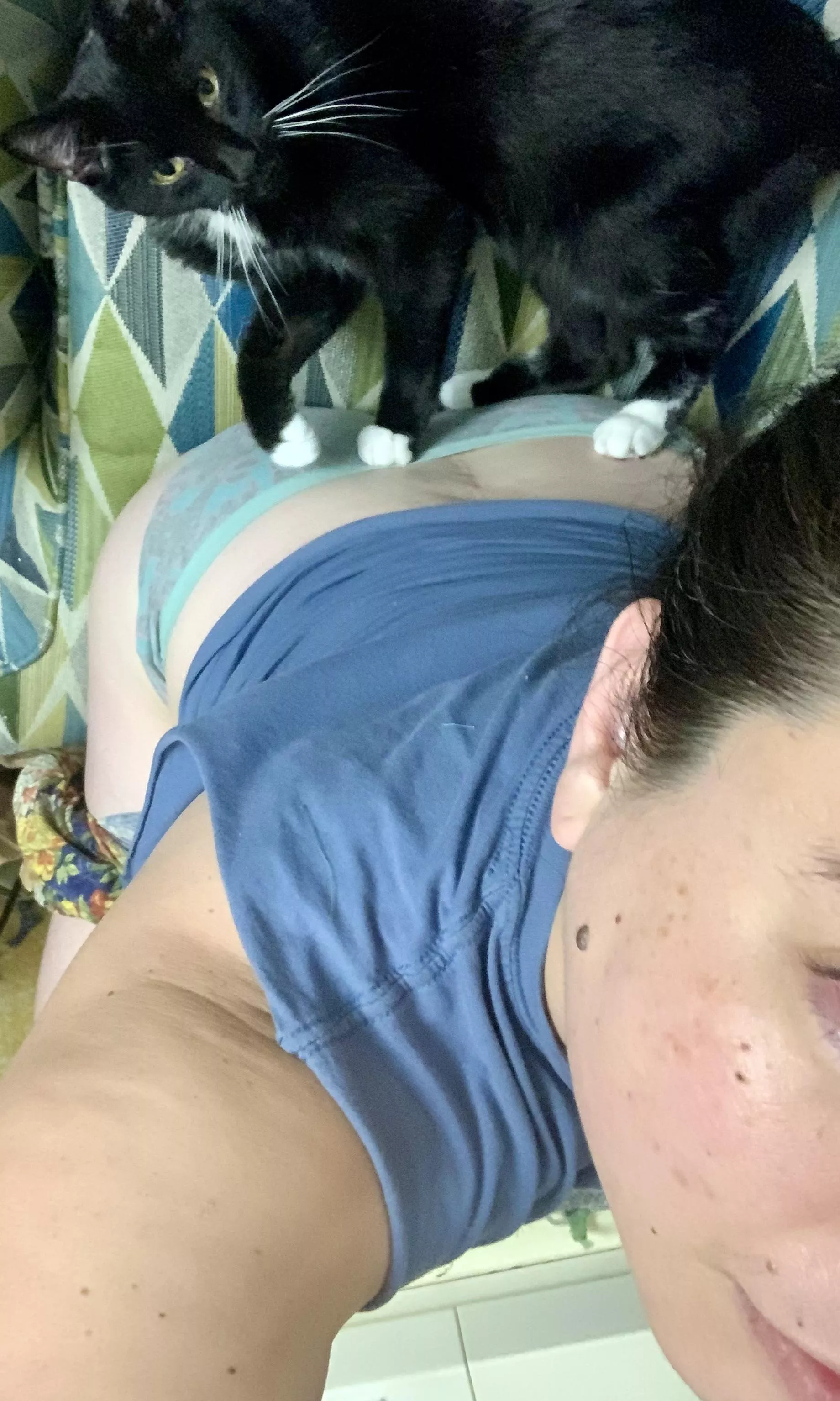 Cute panties, cuter 😽 posted by allrightth3n