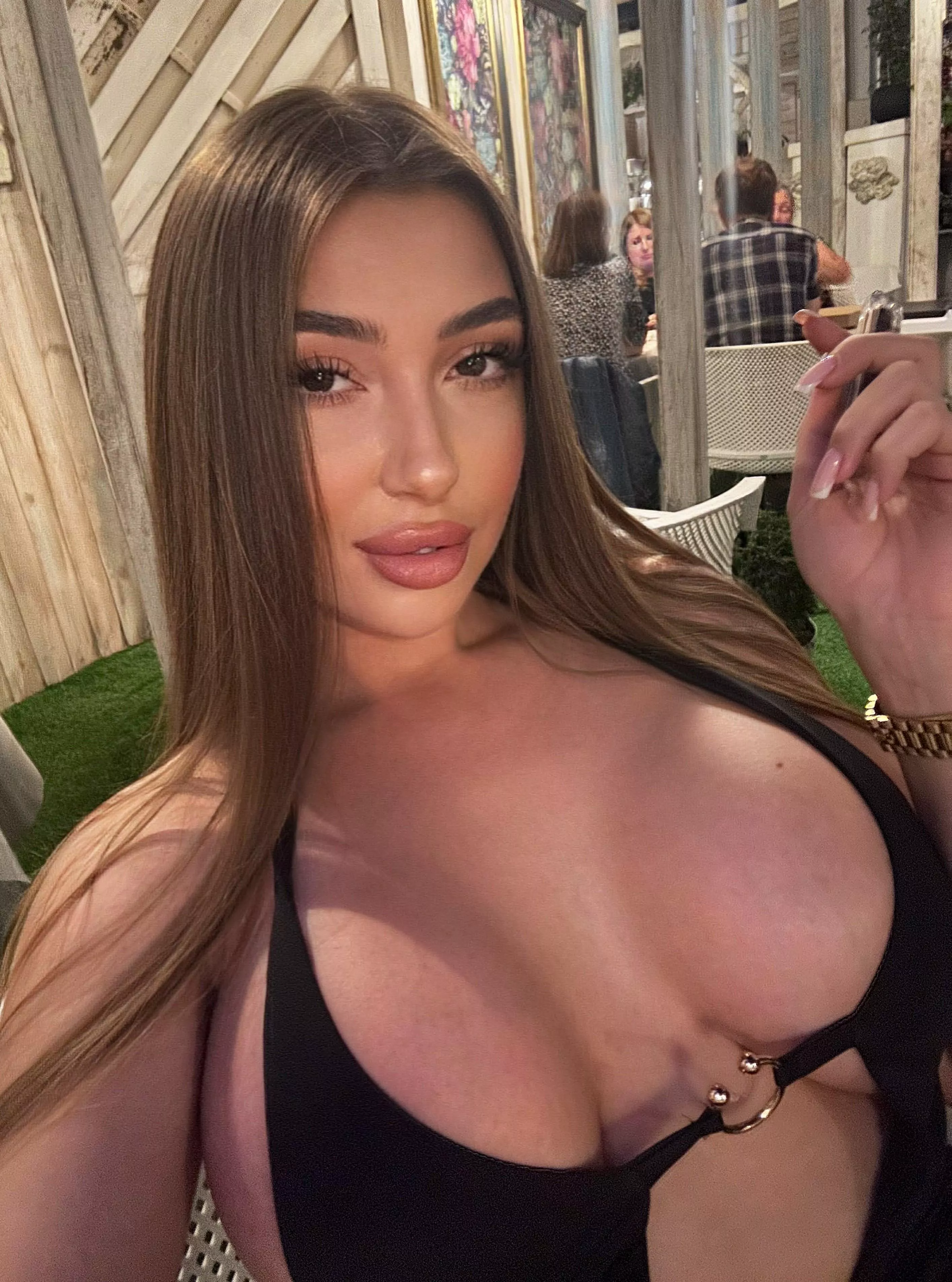 everyone is looking at my cleavage posted by dirtyblondebaby