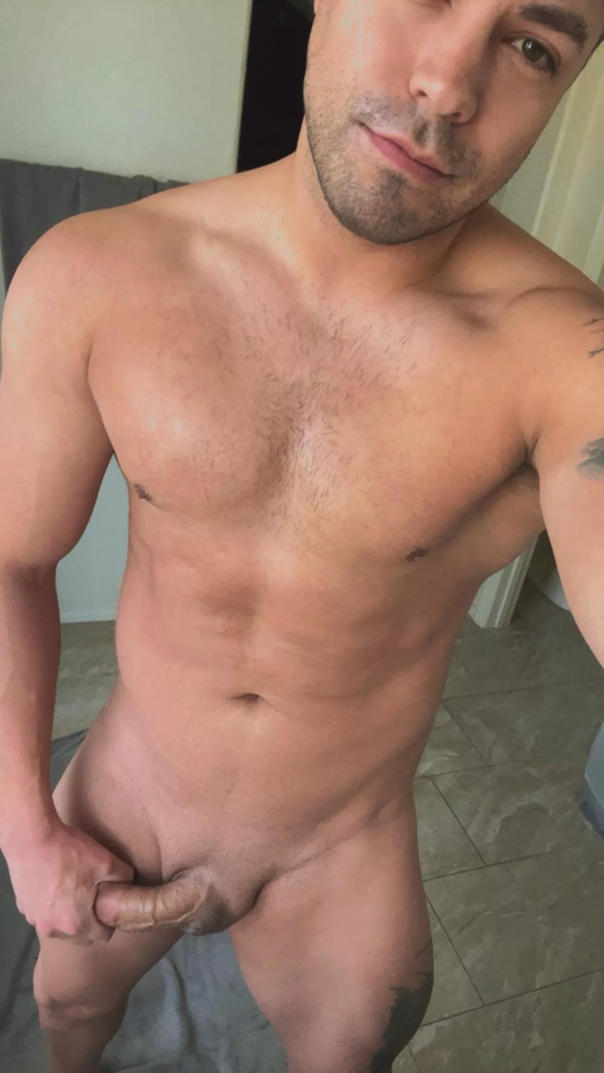 Grab the bull by the horn 😉🍆 posted by Wyldcardx