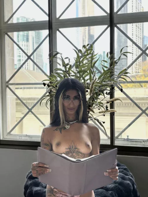 I hate wearing my bra [F] by FunnyyCupcake