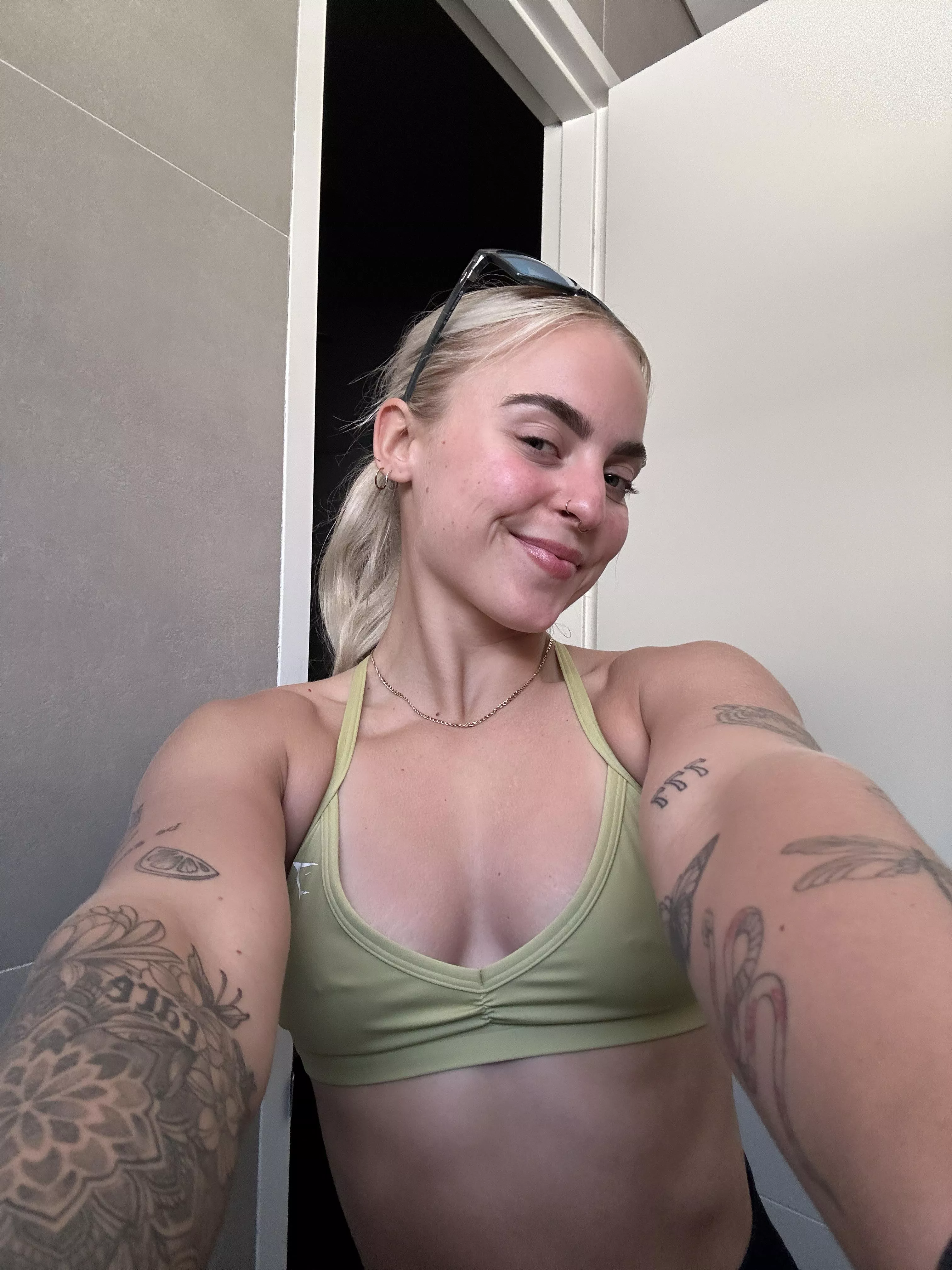 I hope you appreciate photos like this 😊 posted by _clumsy_babe