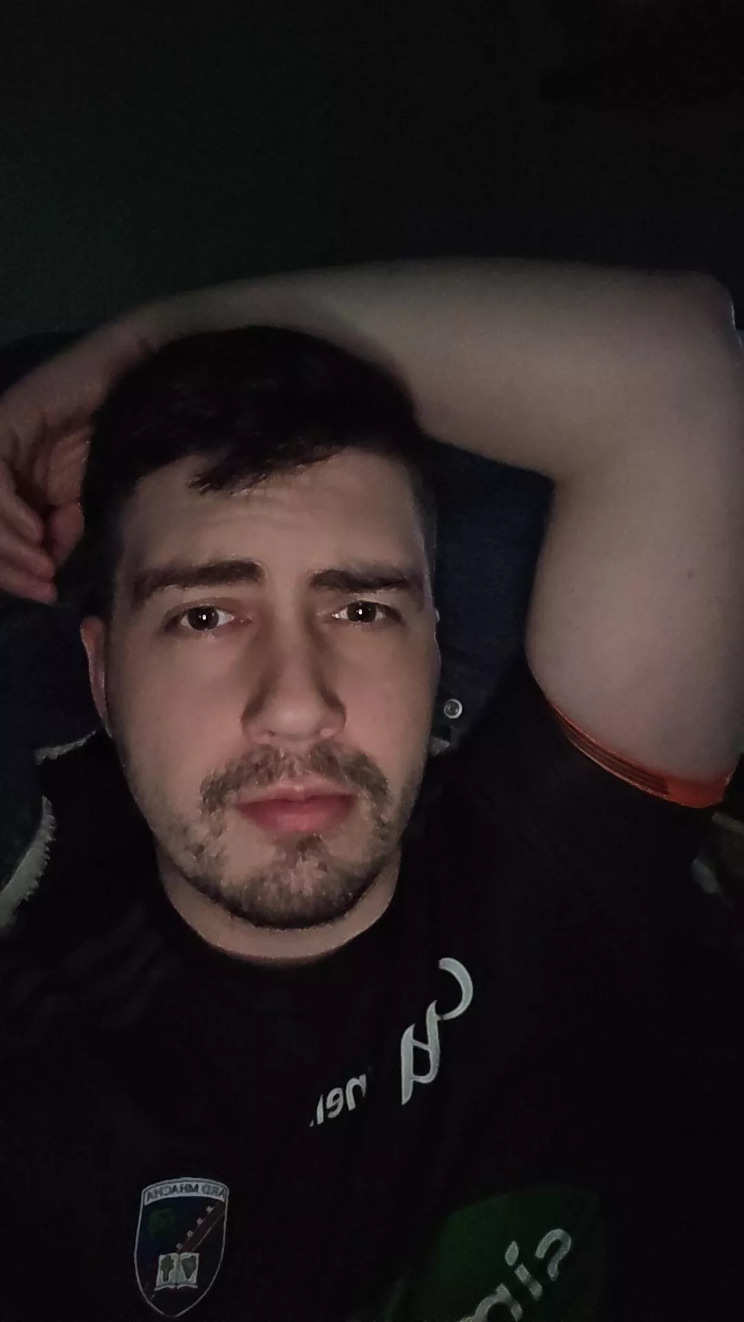 It's the weekend 🥳🥳 have a good one bros 🙌🙌 posted by bronjam3838