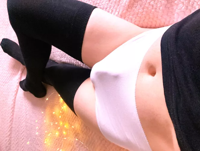 love the outline of my lil pp in white cotton panties :3 by gurlyem