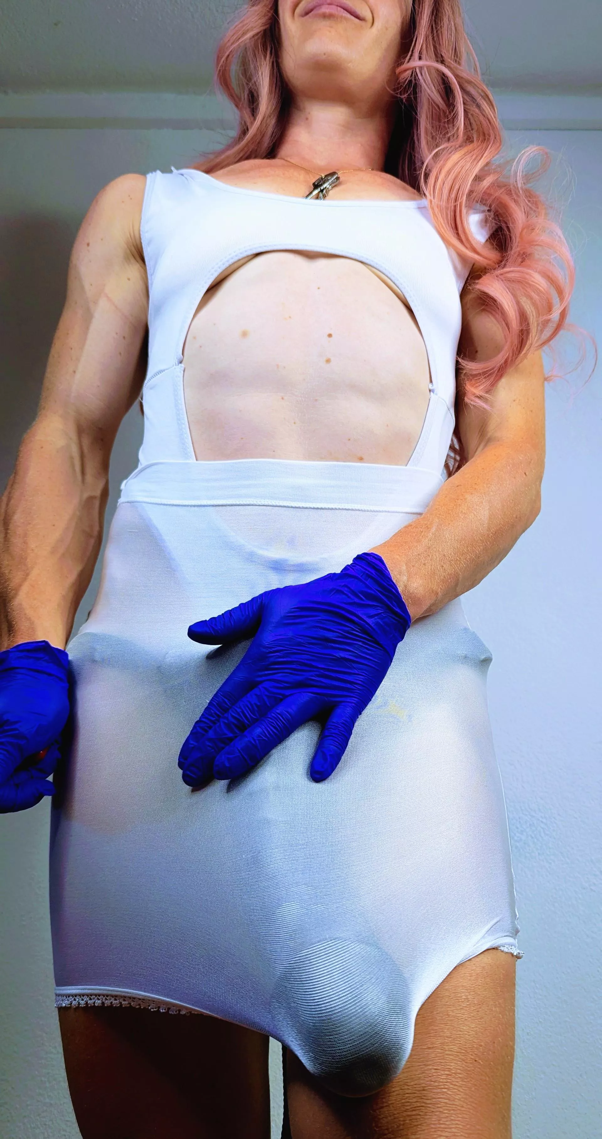 Put your hand on  posted by powerfulzoyaxxx