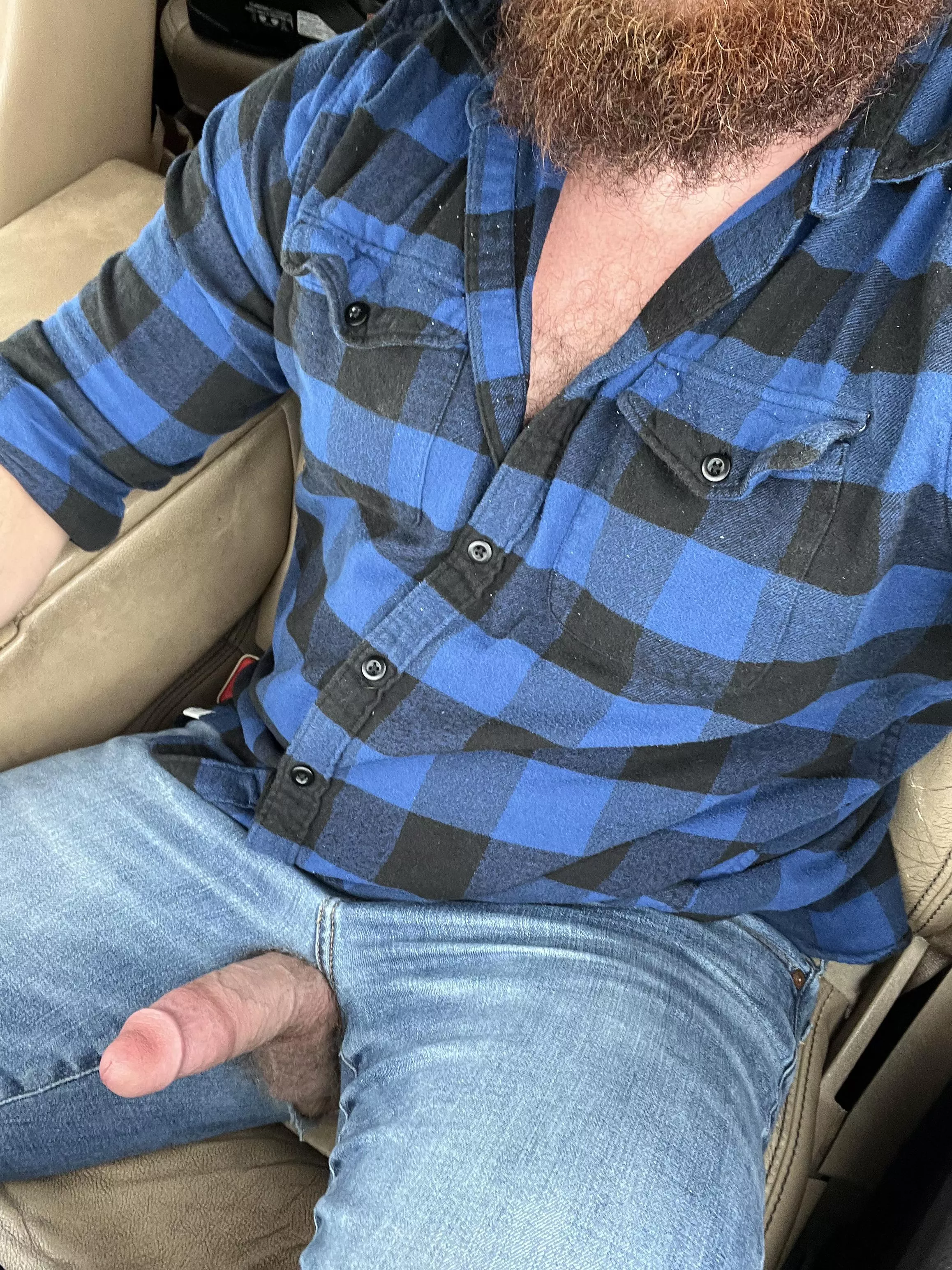 Ripped a hole in my pants at work 🤷‍♂️ posted by Curious-Baseball1431