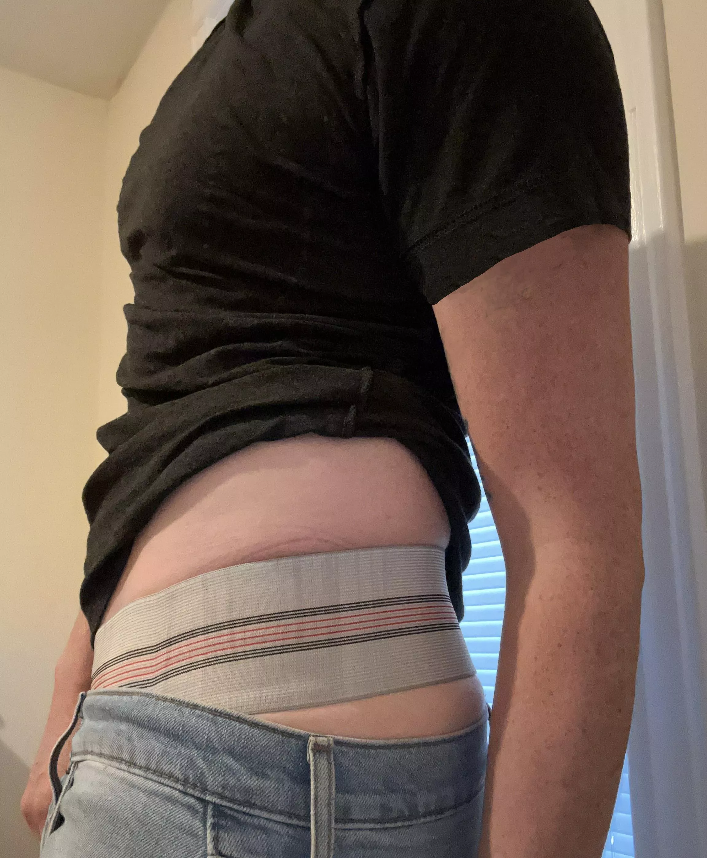 Solid outfit? The 3” band is so large, but also sexy at the same time? posted by jock_reviews