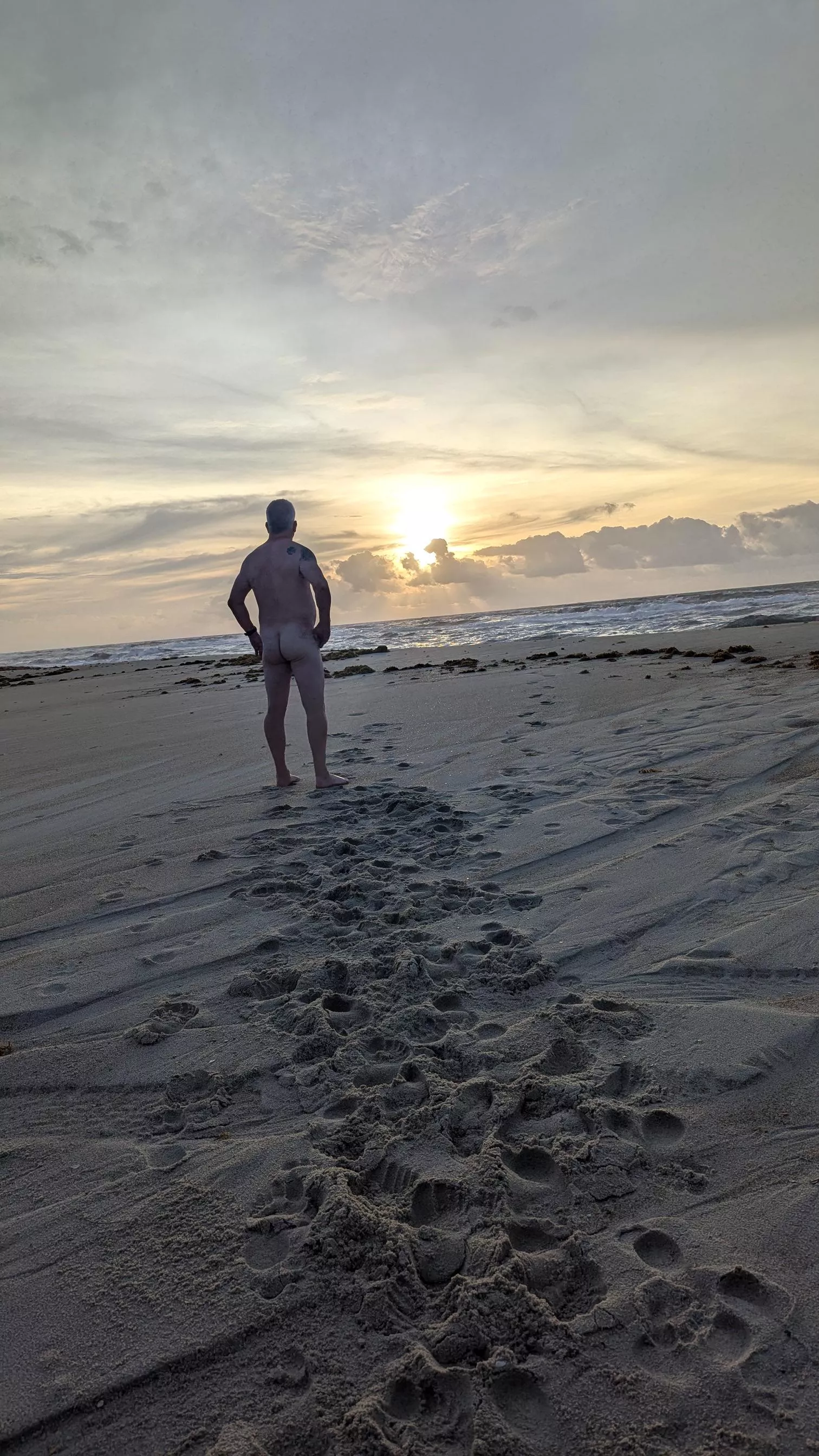 Sunrise posted by blowmeintoacoma