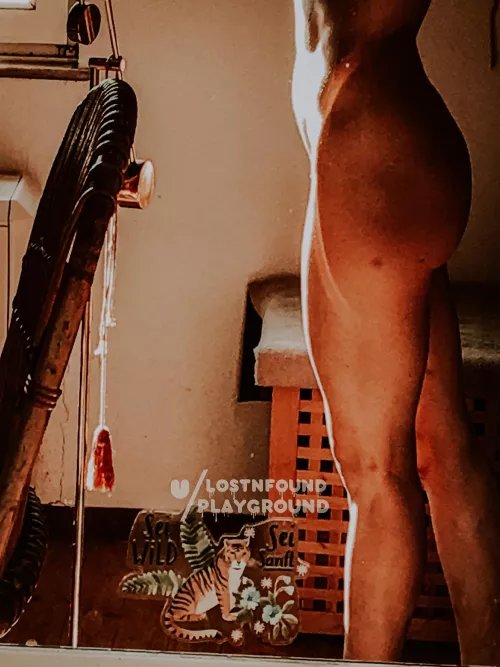 There’s a crack in everything, that’s how the light gets in by lostnfoundplayground