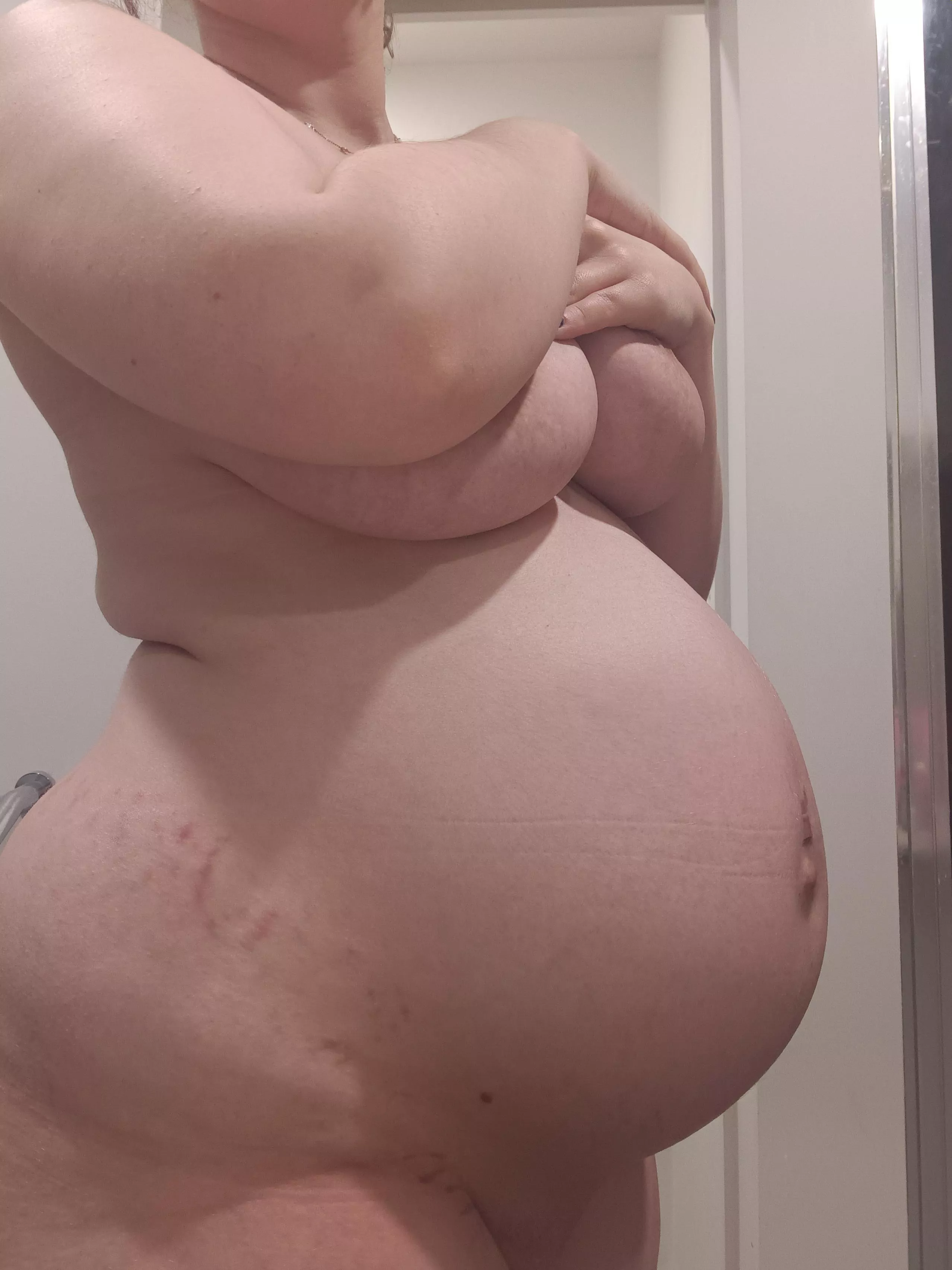 Would you still wanna fuck me at 34 weeks pregnant with my first? posted by New-Success-1243