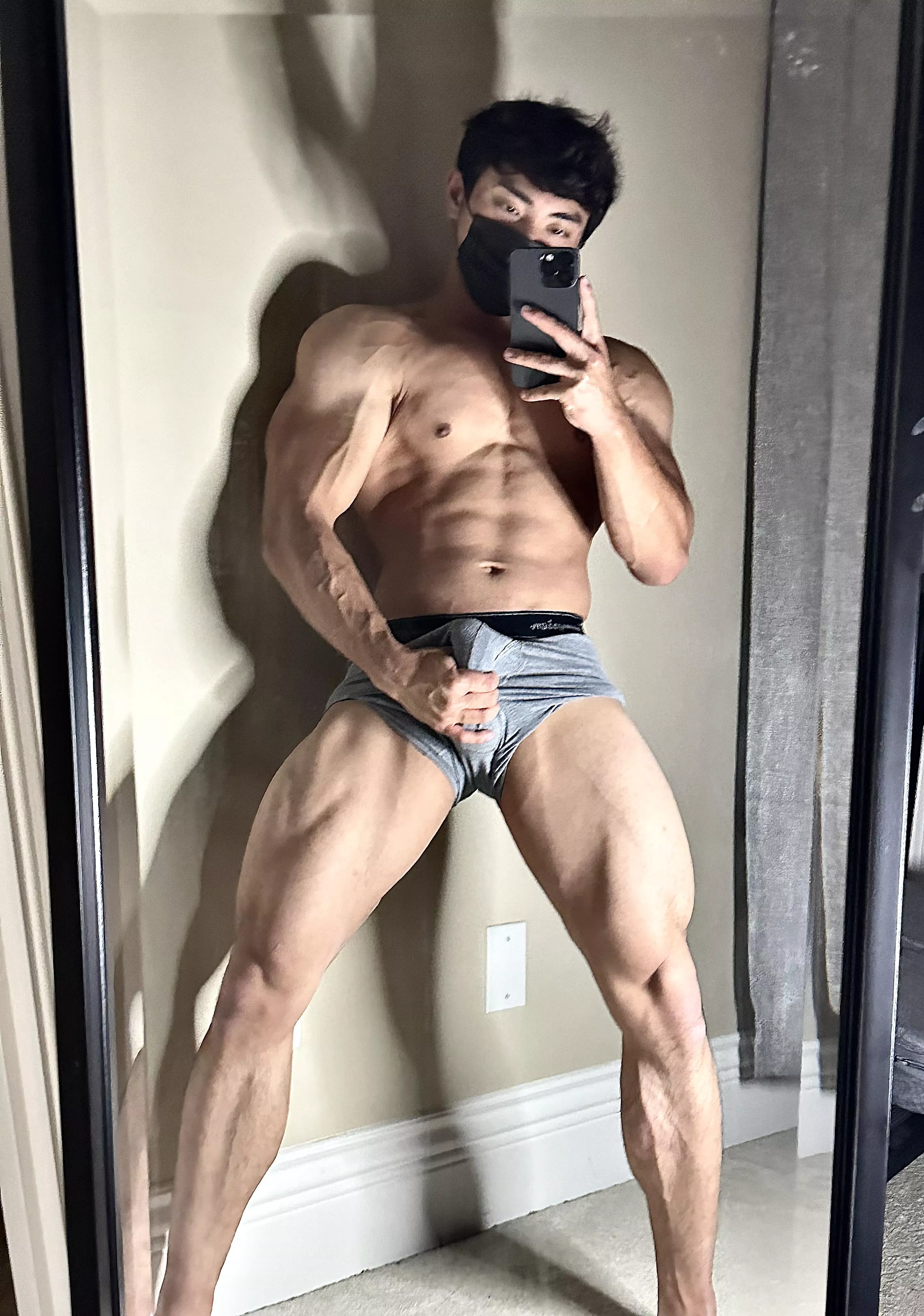 [19] come try some Korean  posted by AlexParkxxx