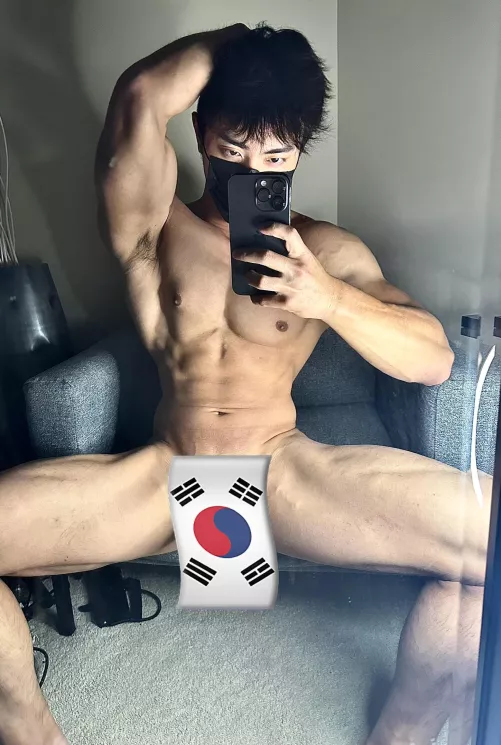 [19] head in between my legs please  by AlexParkxxx