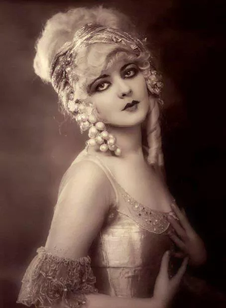 Alice Terry about 1920 posted by East_Side_Kink