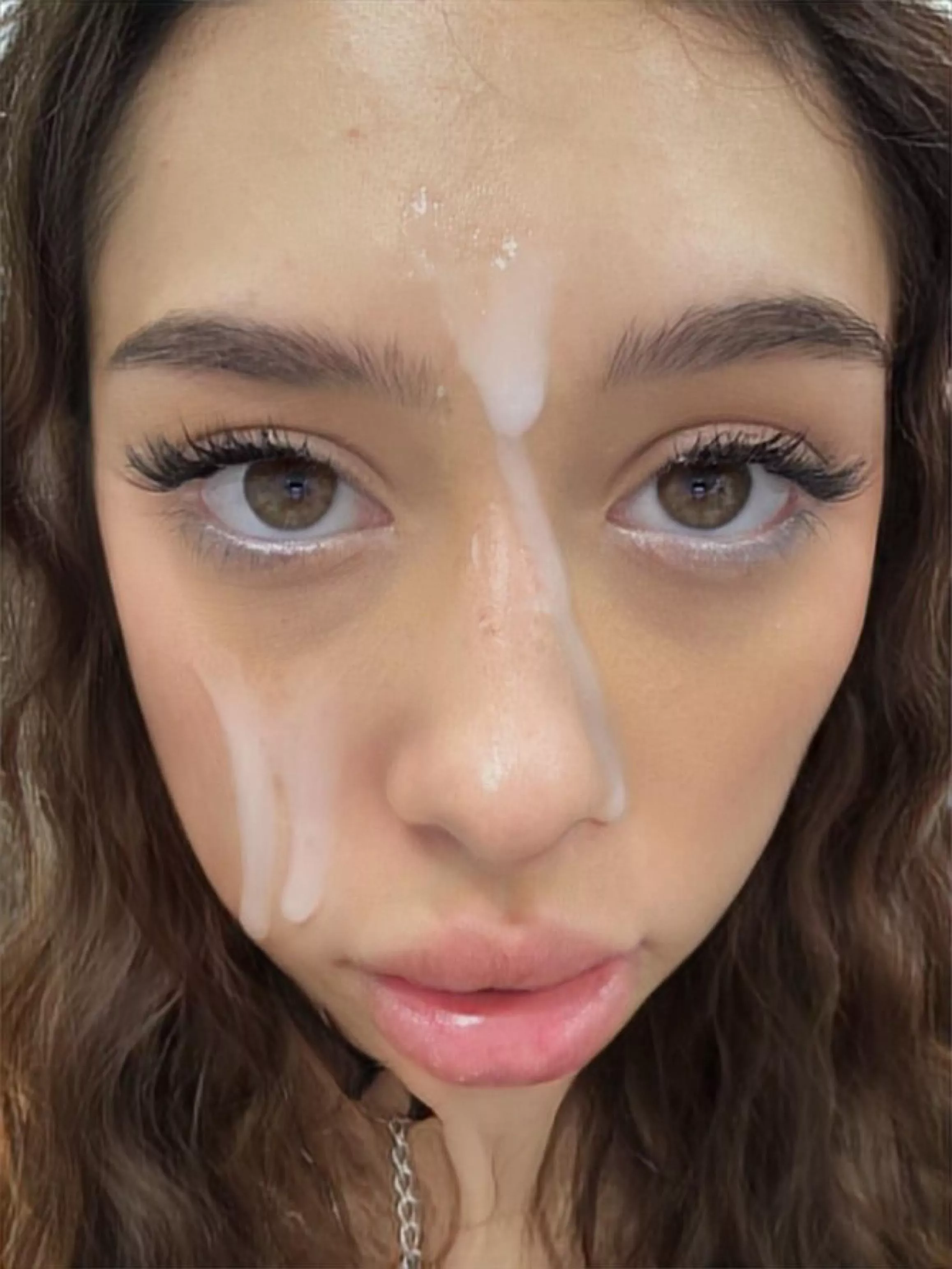 Almost ruined my makeup  posted by molothss