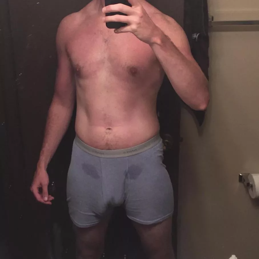 Does it look like I’m packing? posted by Born-Replacement-764