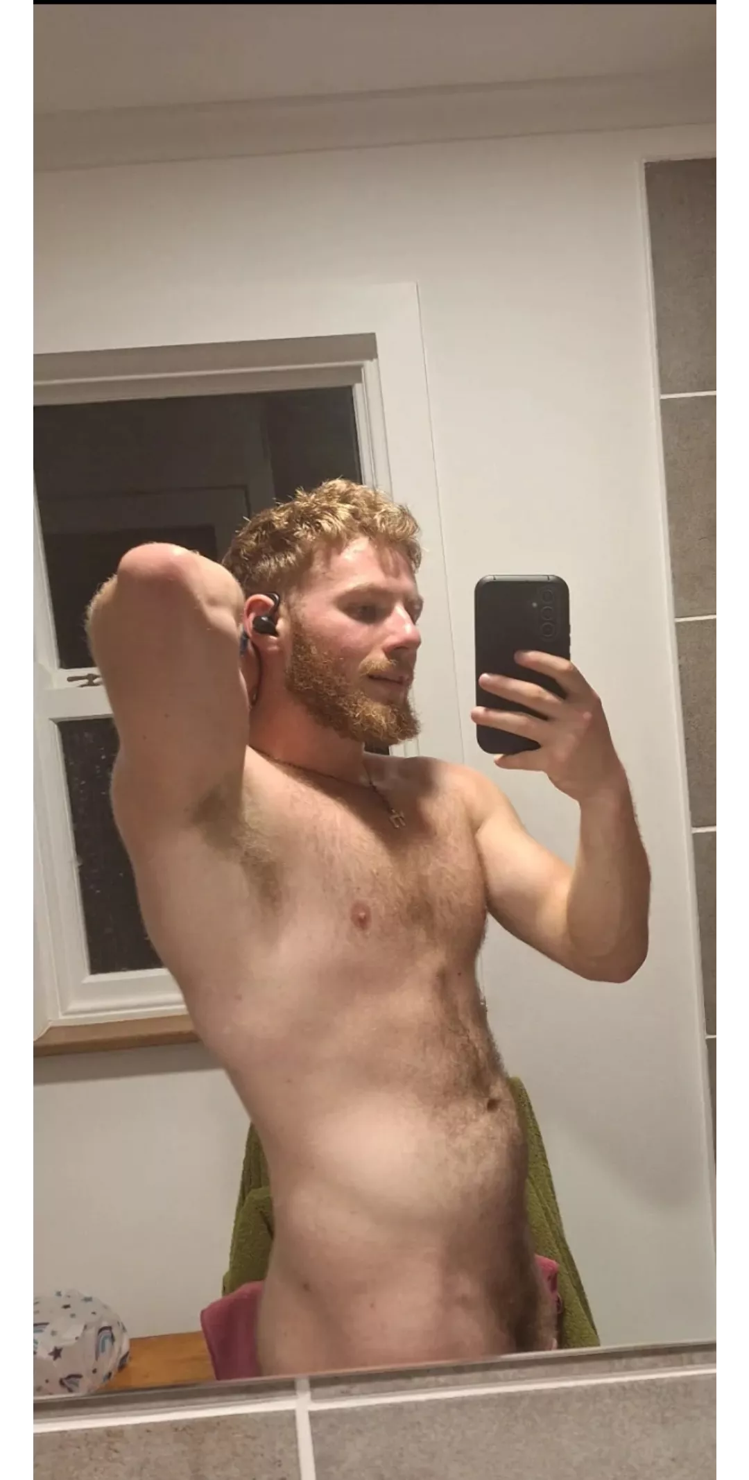 I haven't shaved in months... hope you don't mind (; posted by LiamLarson