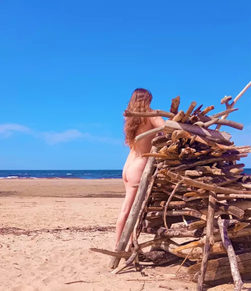 I'm made for the nude beach by olivialoveb