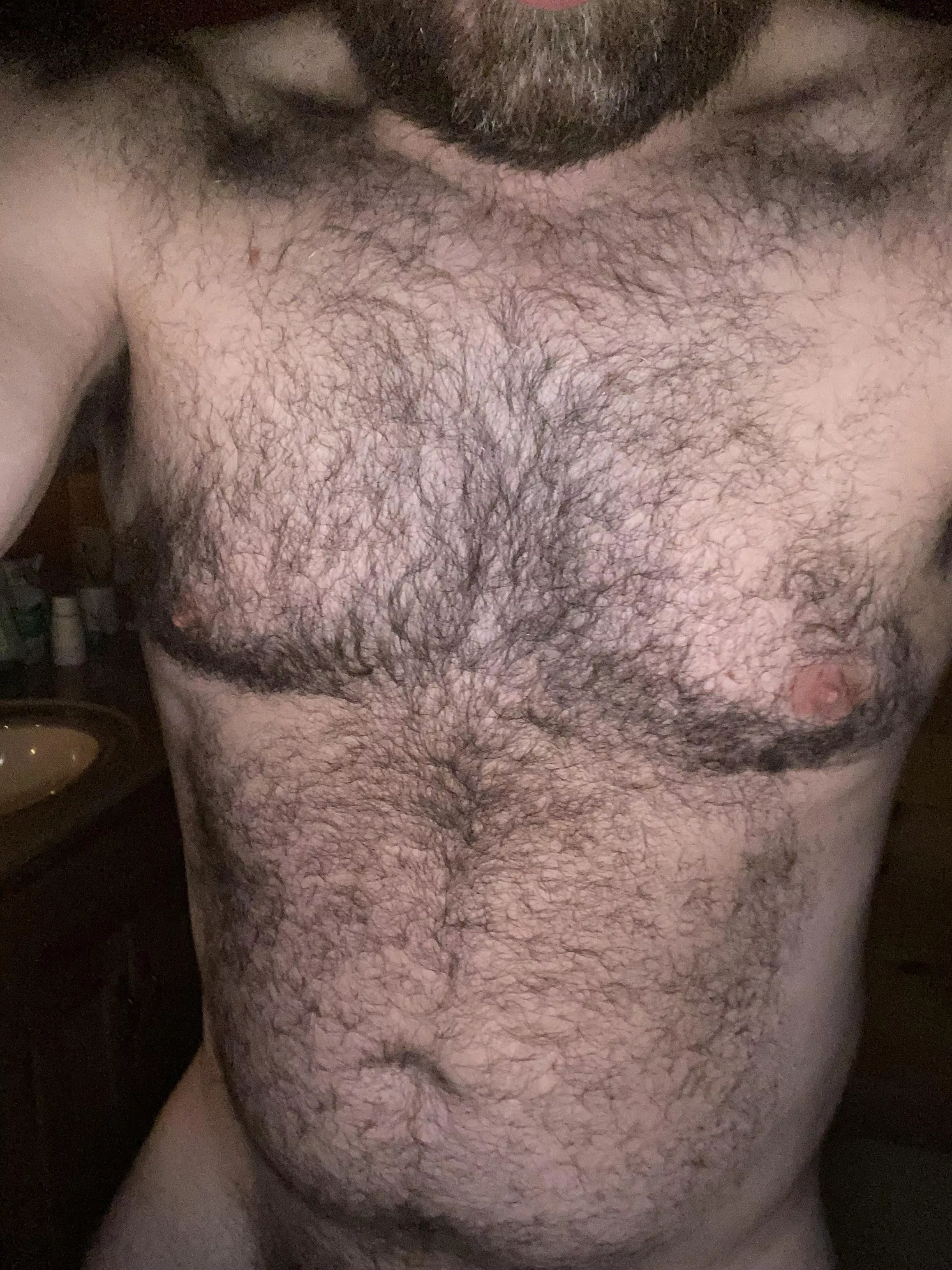 Love showing off my scruff😈😊 posted by LoonPoint207
