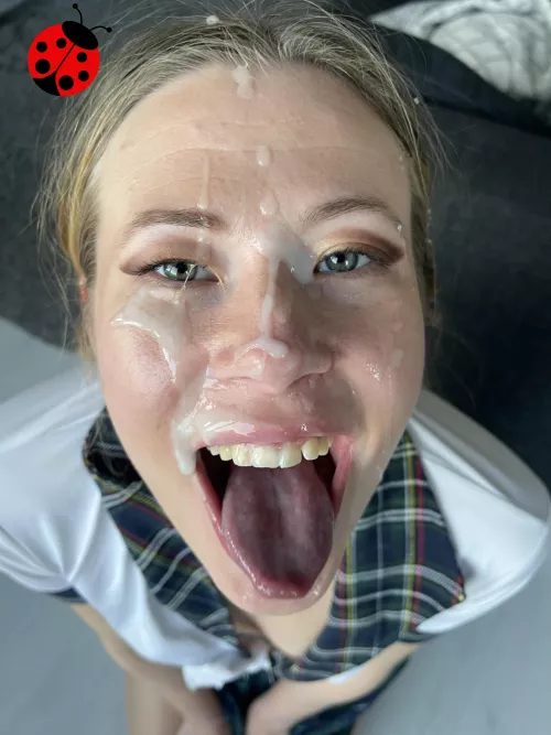 My mouth needs more please by EmilyTheLadybug