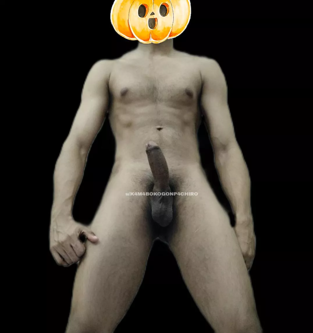 Naked and ho[m]e alone on a sunday evening 😌🍆🐂 posted by K4M4bokoGonp4chiro