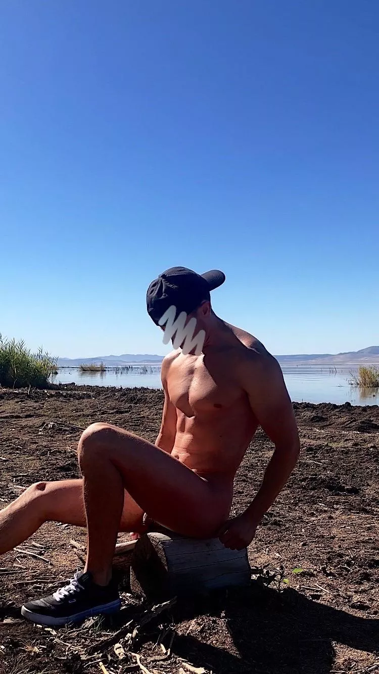 Sunlight and silence. posted by SMBHeat9