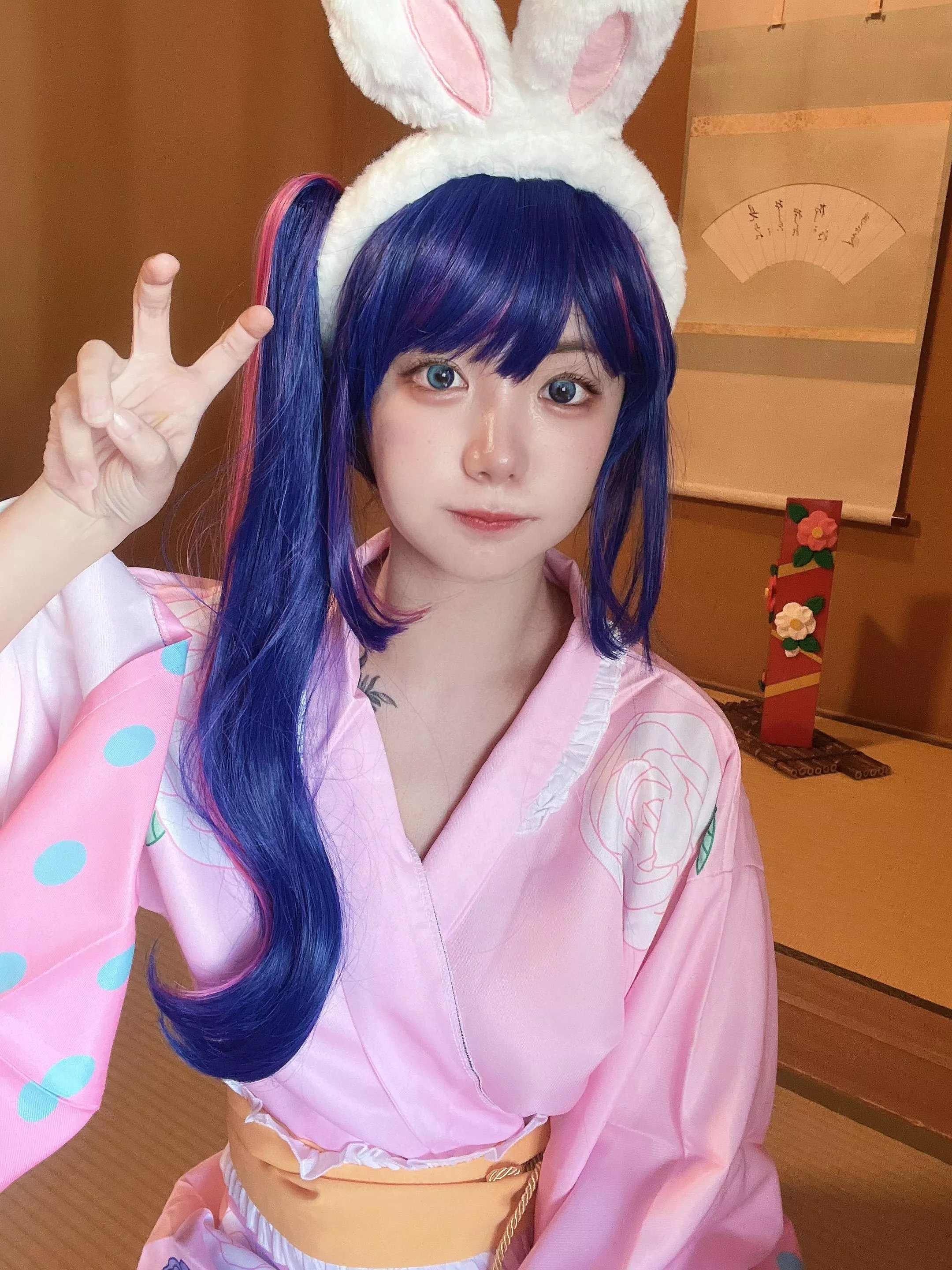 Warning: Staring may increase blood flow xD  posted by Yuichan_desu